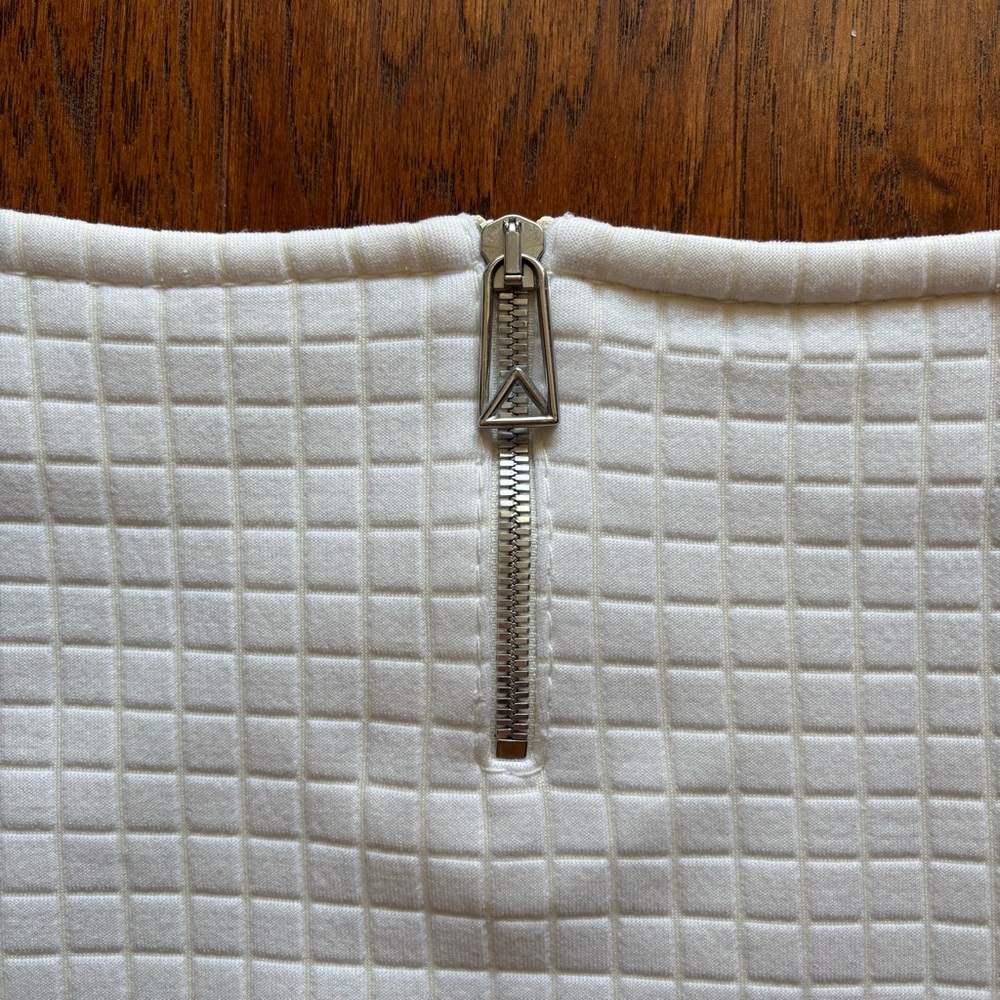 Bottega Veneta Jersey Matelasse Skirt White | Size 40 - Picture 9 of 12